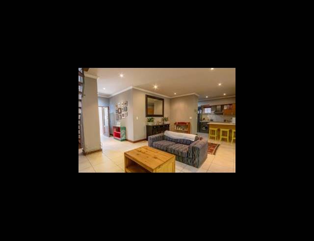 3 BEDROOM HOUSE FOR SALE IN MENLO PARK